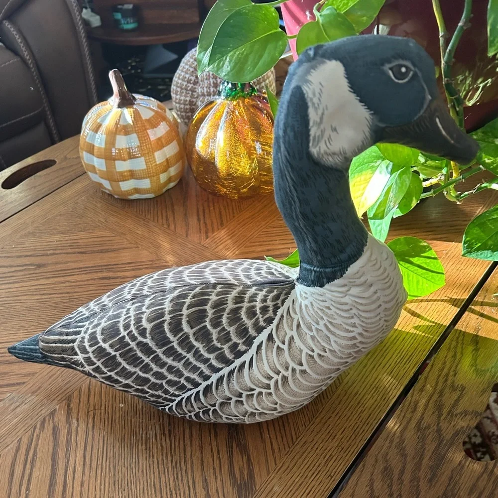 Vintage canadian goose